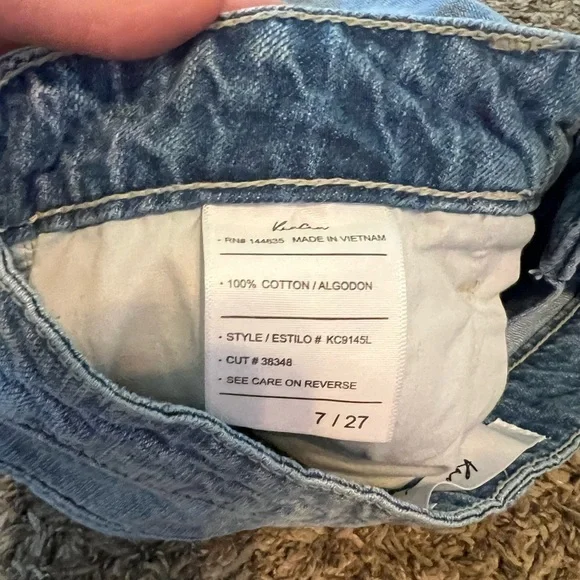 KanCan Denim Shorts - Picture 5 of 6